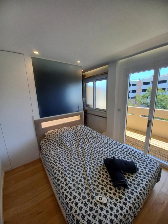 Superbe Appartement A 100M De La Mer, Et A Cote De La Base Nature Frejus Luaran gambar